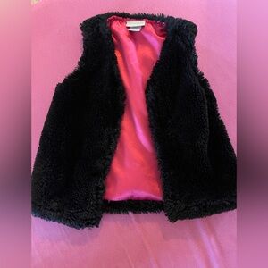 Girls black vest sz 4 Copelli kids